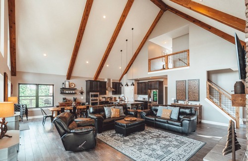 Rockbridge Cabin | Hidden Meadows | Private Trails, Hot Tub, Game Room, 20+acres
