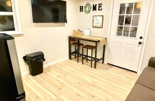 Birch Run Township Cabin | Hidden Oaks Cabin Resort | Boho Cabin | Unit 4