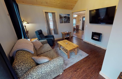Rockbridge Cabin | Hidden Ridge Cabin at Big Pine Retreat