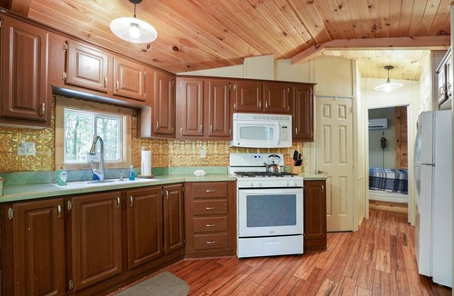 Rockbridge Cabin | Hidden Ridge Cabin | Big Pine Retreat, Trails