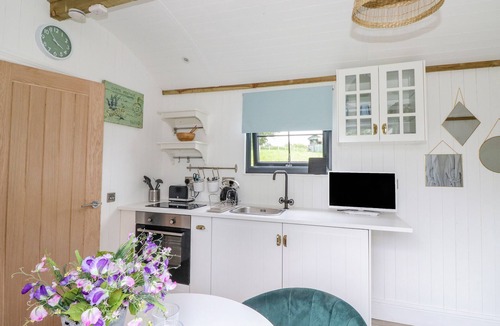 Hayton Cottage | HIGH RIGG SHEPHERD'S SUNRISE, pet friendly in Brampton, Cumbria