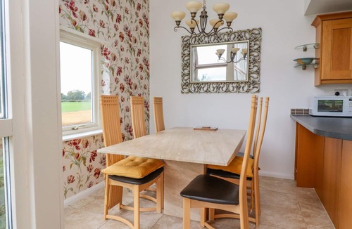 Fourstones Near Bentham House | HIGH VIEW MEADOWS, family friendly in Kirkby Lonsdale