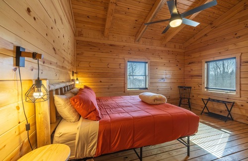 Rockbridge Cabin | Highland Lodge With Indoor Saltwater Pool