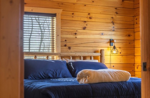 Rockbridge Cabin | Highland Lodge With Indoor Saltwater Pool