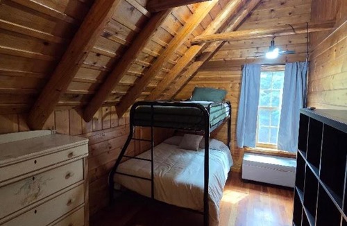 Roaring Branch House | Highlands Hideaway - Secluded 4BR Forest Gem