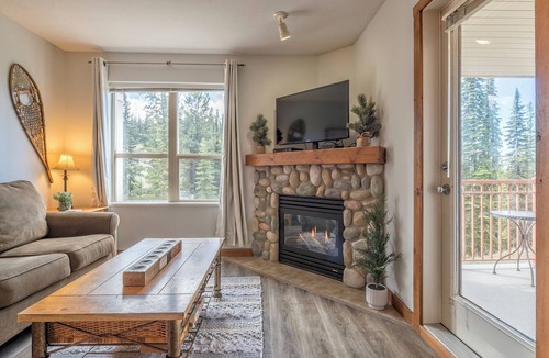 Silver Star Mountain Condo | Highly sought after Top Floor Corner Creekside Condo - Pet Friendly!