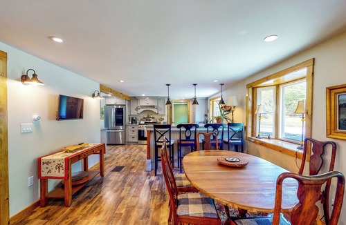 Roxbury House | Hike, Fish, Ski! 'Coos Canyon Lodge' in Maine