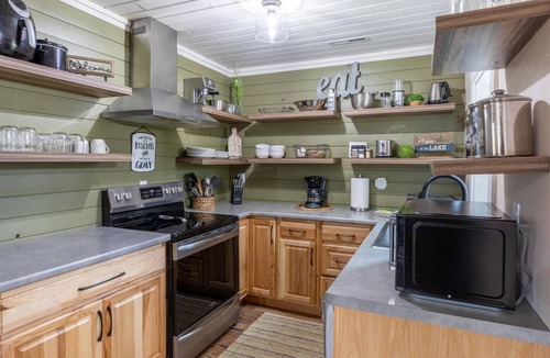 Minocqua House | Hill Hideaway Unit 2 - Pet-Friendly Lake Retreat
