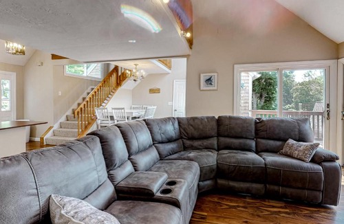 Centerville House | Hillside Dream