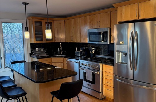 Provincetown House | Hilltop East End Retreat w/Studio/Office space