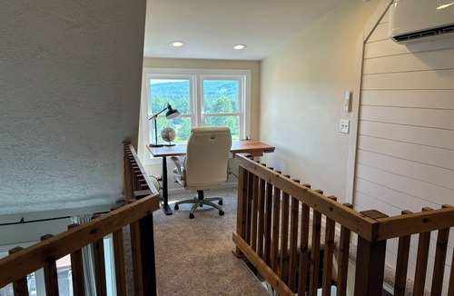 Boyne Falls Cabin | Hillview Haven - Hot tub - Mountain Views -Golf - Kid Friendly