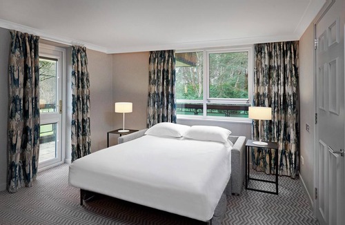 Cobham Hotel | Hilton Cobham
