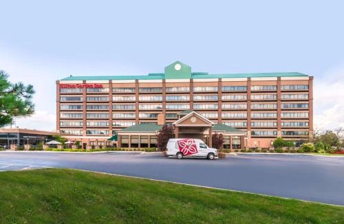 Southfield Hotel | Hilton Garden Inn Detroit Southfield
