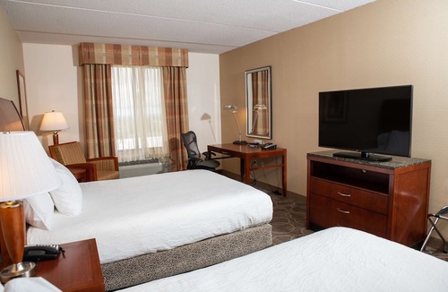 Erie Hotel | Hilton Garden Inn Erie