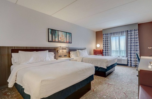 Pike Hotel | Hilton Garden Inn Indianapolis Northwest