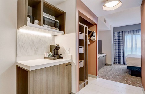 Pike Hotel | Hilton Garden Inn Indianapolis Northwest
