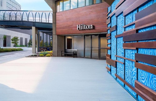 Downtown Hotel | Hilton Lexington Downtown