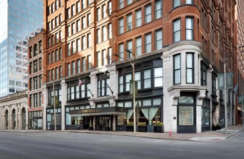 Downtown St. Louis Hotel | Hilton Pennywell St Louis at the Arch