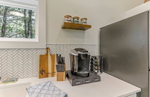 Logan Cabin | Hiltop Haven: The Nook