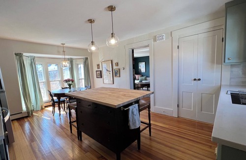 Biddeford Apartment | Historic 2-bedroom apartment with WiFi, AC in Downtown Biddeford