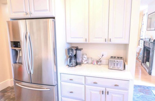West End Condo | Historic Brick Apartment | Parking + Prime Location