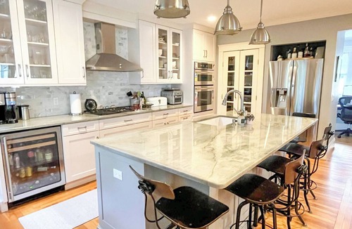 East Greenwich House | Historic home near beaches & Newport, walk to town