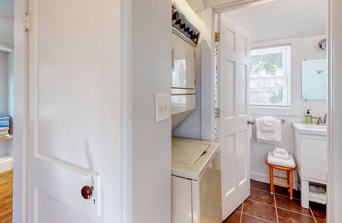 Cape Porpoise House | Historic home w/ flatscreen TV, free Wifi, and meadow views close to ocean/town!