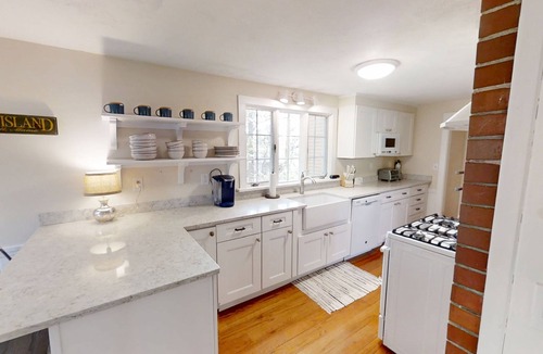 Mid-Coast and Islands House | Historic Pumpkin House located in West Harpswell