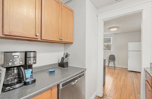 Salem Apartment | Historic Salem Retreat. Near Waterfront + Downtown