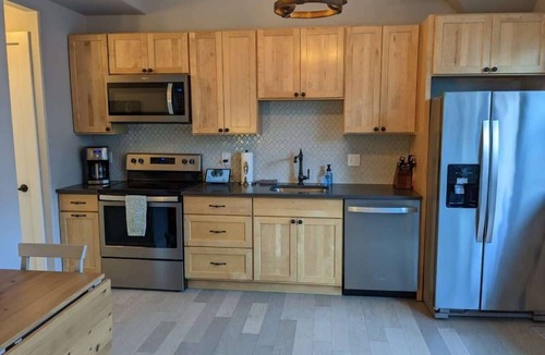 Traverse City Condo | Historic TC Retreat | Beaches, Wineries & Downtown