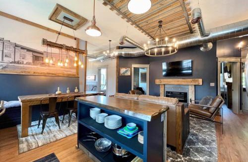 Nelson Apartment | Historical Boiler Maker Turns Vacation Destination
