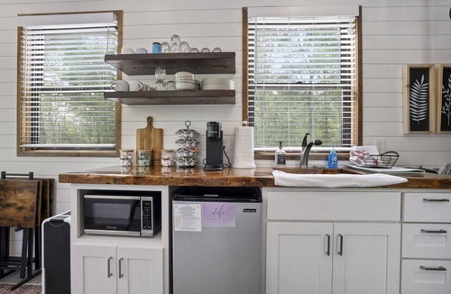 Logan Apartment | Hocking Hills: Hiltop Haven: The Double Stack