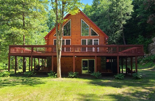 Logan Cabin | Hocking hills Logan Ohio A birds eye view cabin rentals