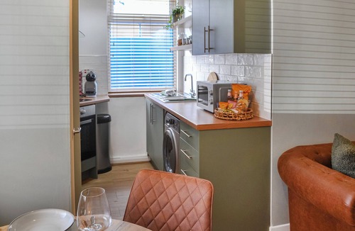 Woodhorn Cottage | Hogarth Apartment by the Sea-UK46447