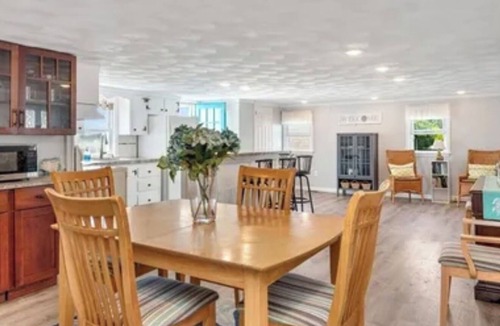 Matunuck House | Holden' at the Beach - Perfect 3-bedroom house in Matunuck for your getaway