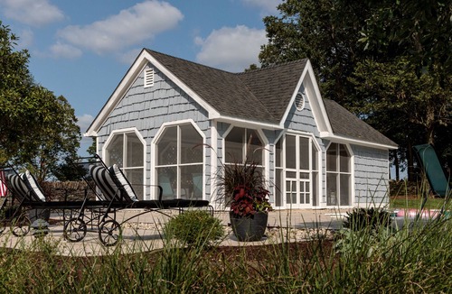 Midway House | HOLIDAY HOUSE - Kentucky Bluegrass Home on Champion Thoroughbred Farm