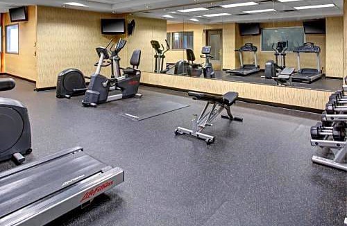 South Side Flats Hotel | Holiday Inn Express Hotel & Suites Pittsburgh-South Side, an IHG Hotel