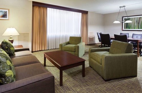Mount Saint Joseph Hotel | Holiday Inn Cincinnati Airport by IHG