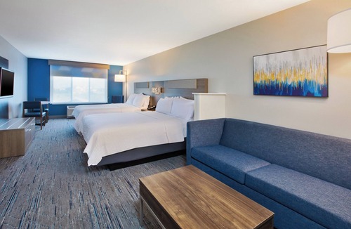 Sioux Falls Hotel | Holiday Inn Express and Suites Sioux Falls SW by IHG