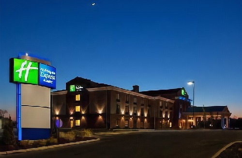 Athens Hotel | Holiday Inn Express Hotel & Suites Athens, an Ihg Hotel