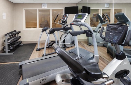 Seabrook Hotel | Holiday Inn Express Hotel & Suites Hampton South-Seabrook by IHG