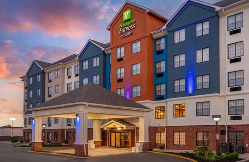 Indianapolis Hotel | Holiday Inn Express & Suites Indianapolis - East by IHG
