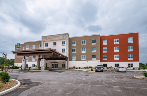 Saint Marys  Saint Joseph County Hotel | Holiday Inn Express & Suites South Bend - South, an Ihg Hotel