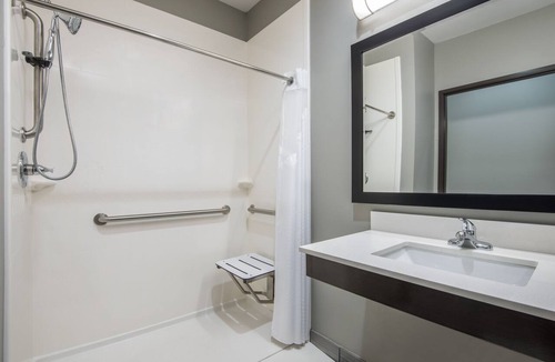 Stillwater Hotel | Holiday Inn Express & Suites Stillwater - University Area by IHG