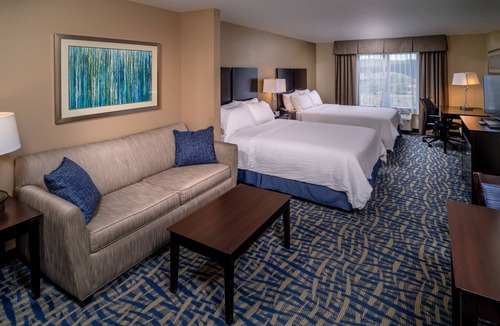 Lebanon Hotel | Holiday Inn Express & Suites Lebanon by IHG