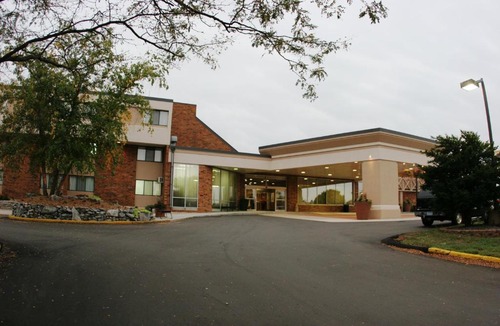 St. Cloud Hotel | Holiday Inn & Suites St. Cloud by IHG