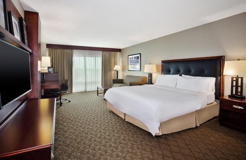 Bowling Green Hotel | Holiday Inn University Plaza-Bowling Green by IHG