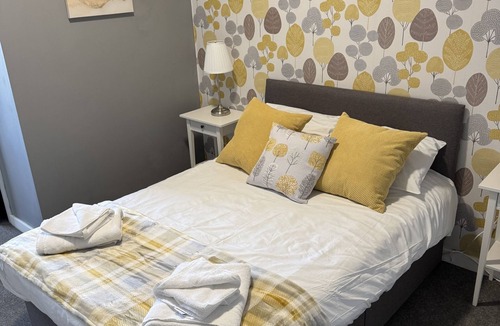 Newcastle-upon-Tyne Hotel | Holystone Bar and Restaurant