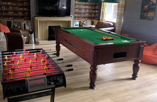 Walworth House | Home away from home, 3 bed cottage with hot tub and pool table
