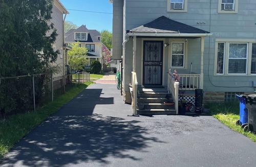 Cleveland House | Home away from home, By university , hospitals , museum, Pet friendly.